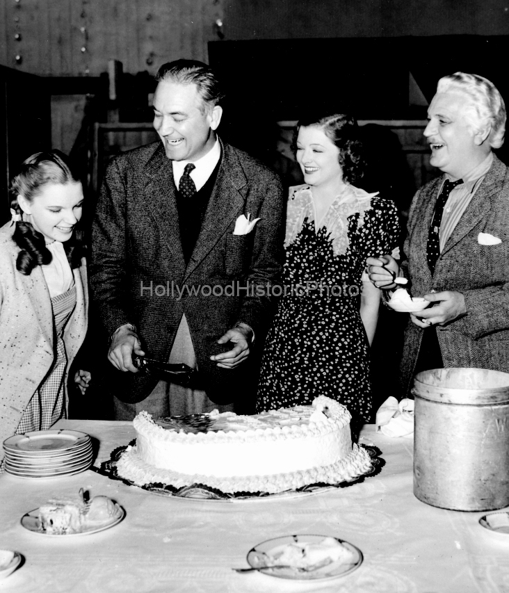 Victor Fleming 1939 The Wizard of Oz wm.jpg